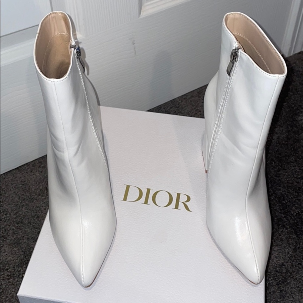 Chunky white bootie